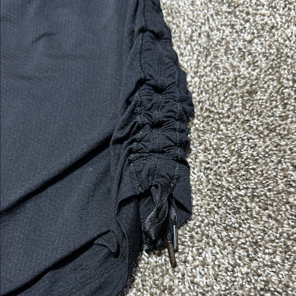 Lululemon black Ruched Tank Top built in bra strappy back size 6 - Picture 3 of 8
